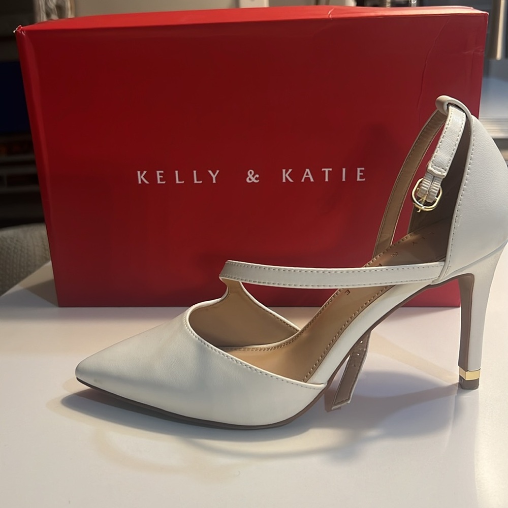 Wore Once For Event, No Longer Need. - image 4